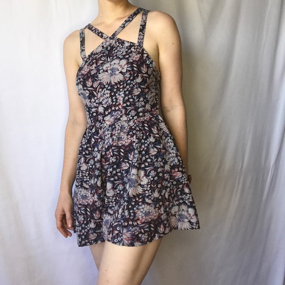Urban Outfitters Dresses & Skirts - Floral print boho rhomper